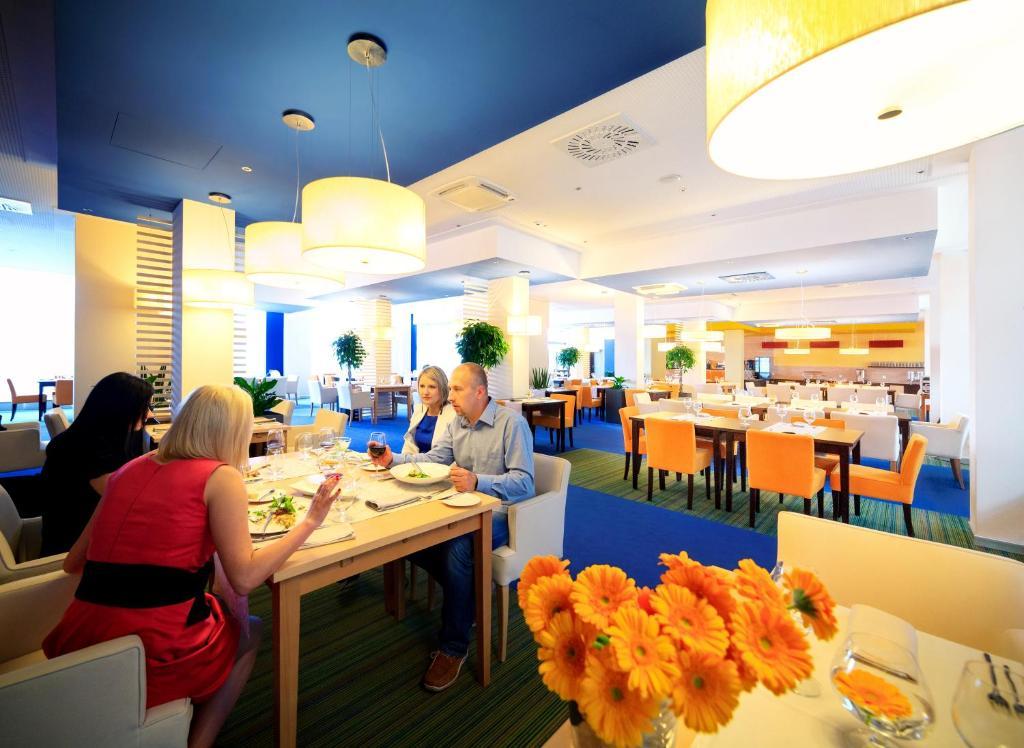 Sloneczny Zdroj Medical Spa & Wellness บุสโก-สดรูย ภายนอก รูปภาพ