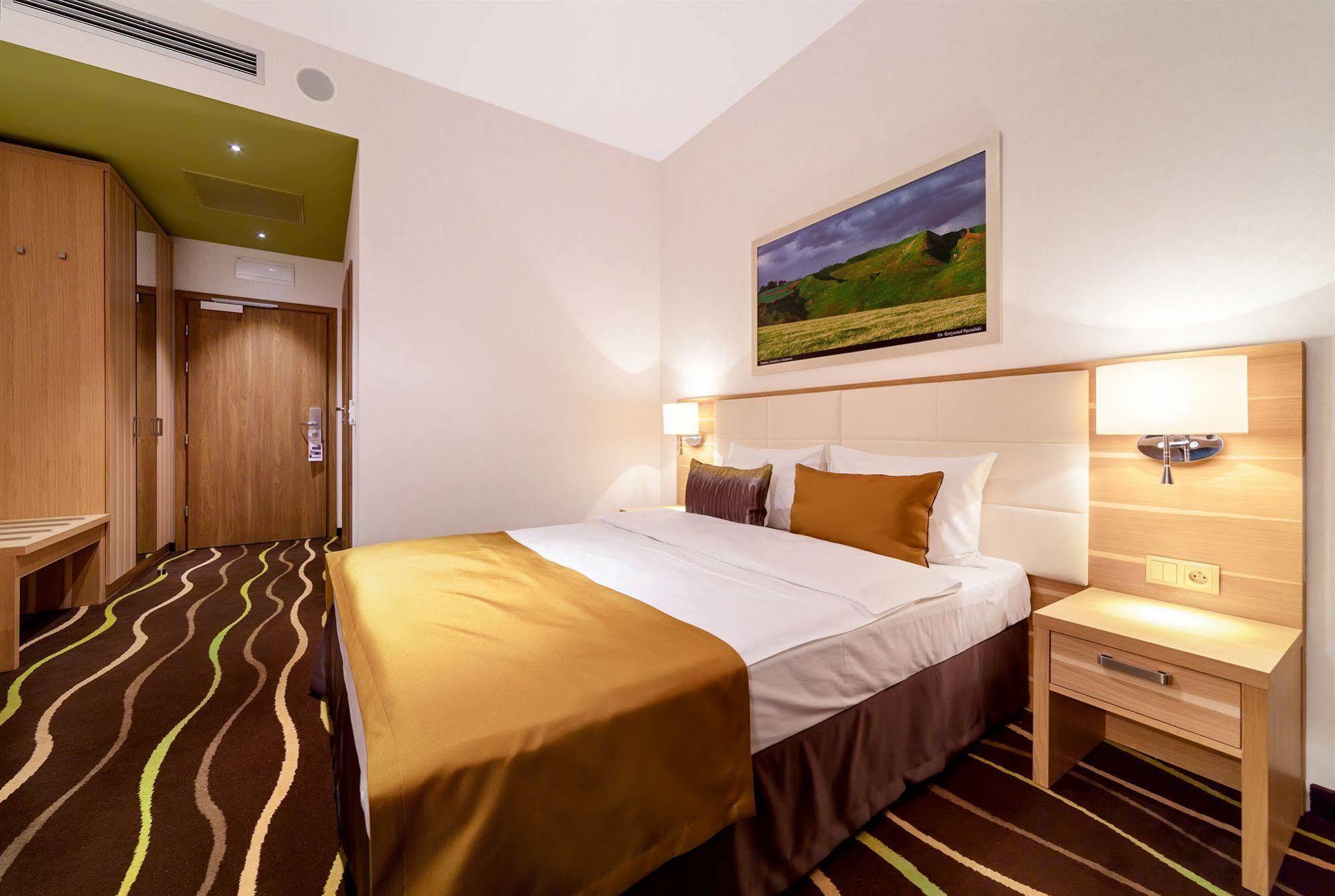 Sloneczny Zdroj Medical Spa & Wellness บุสโก-สดรูย ภายนอก รูปภาพ